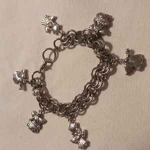 Stainless guardian angel circle link chain bracelet. 7.5 inches